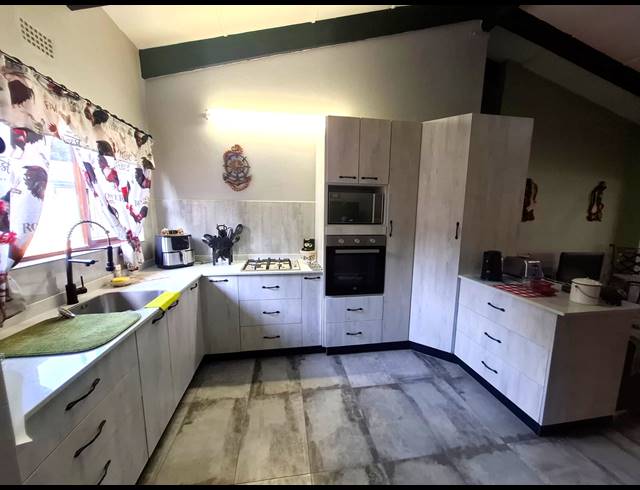 3 BEDROOM TOWNHOUSE FOR SALE IN MARGATE